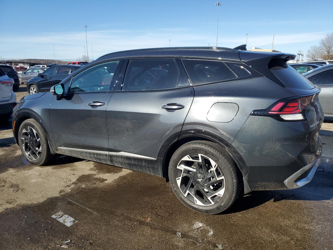 2024 Kia Sportage - Image 2
