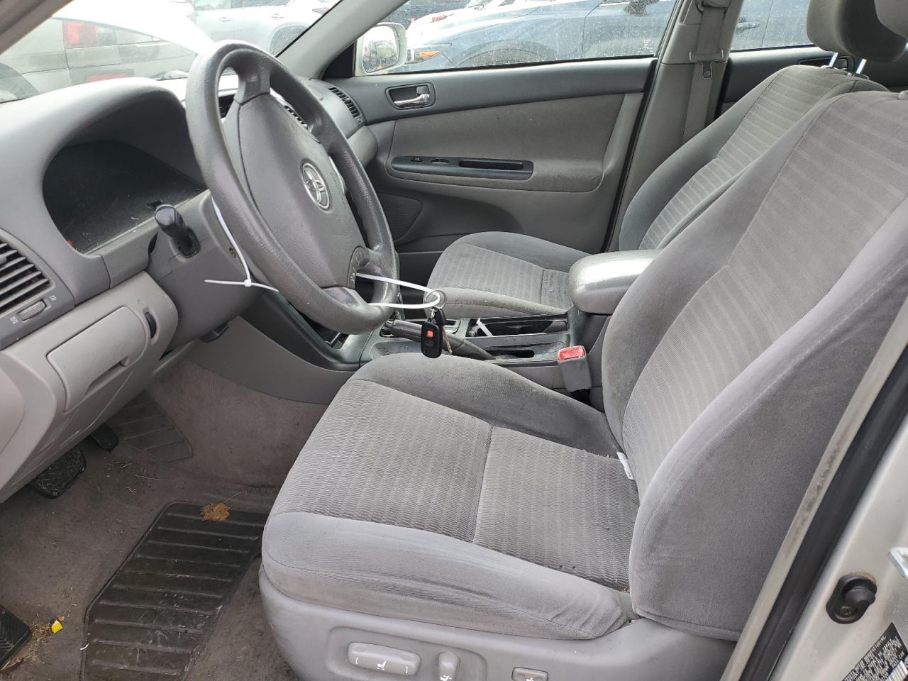 2005 Toyota Camry - Image 7