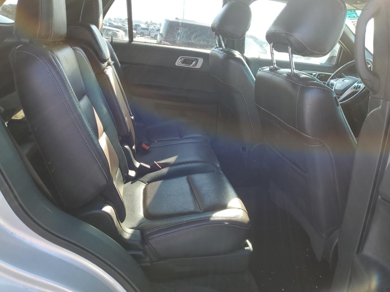 2013 Ford Explorer - Image 11