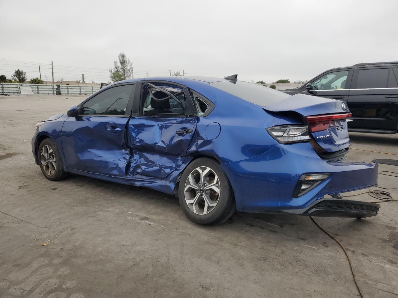 2021 Kia Forte - Image 2
