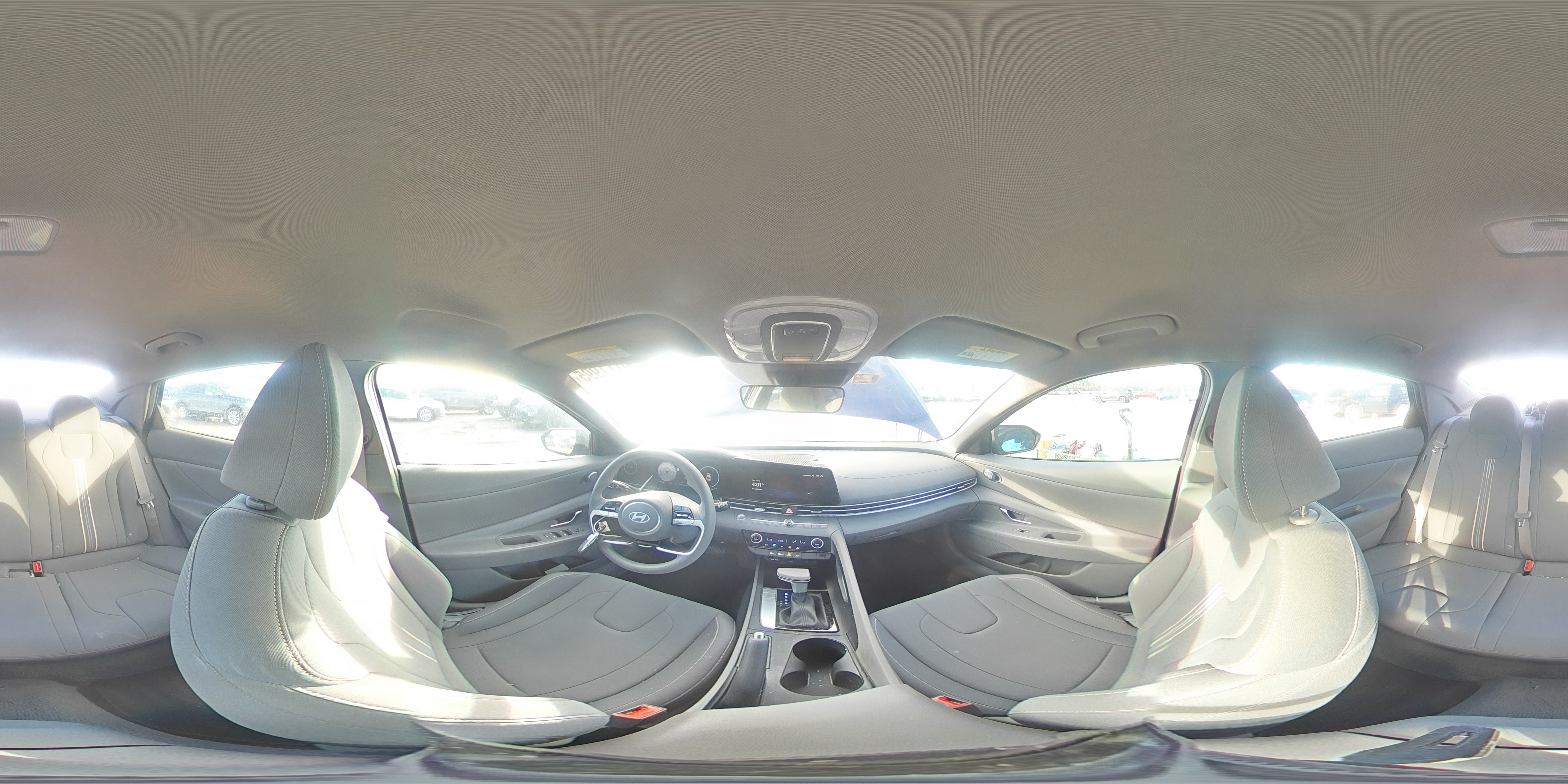2024 Hyundai Elantra - Image 13