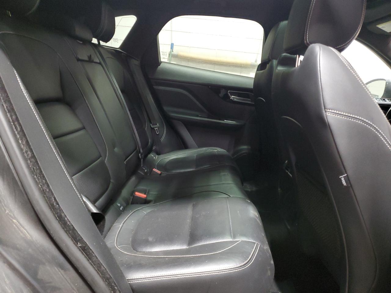 2017 Jaguar F-Pace R - Sport VIN: SADCL2BV2HA069355 Lot: 42989385