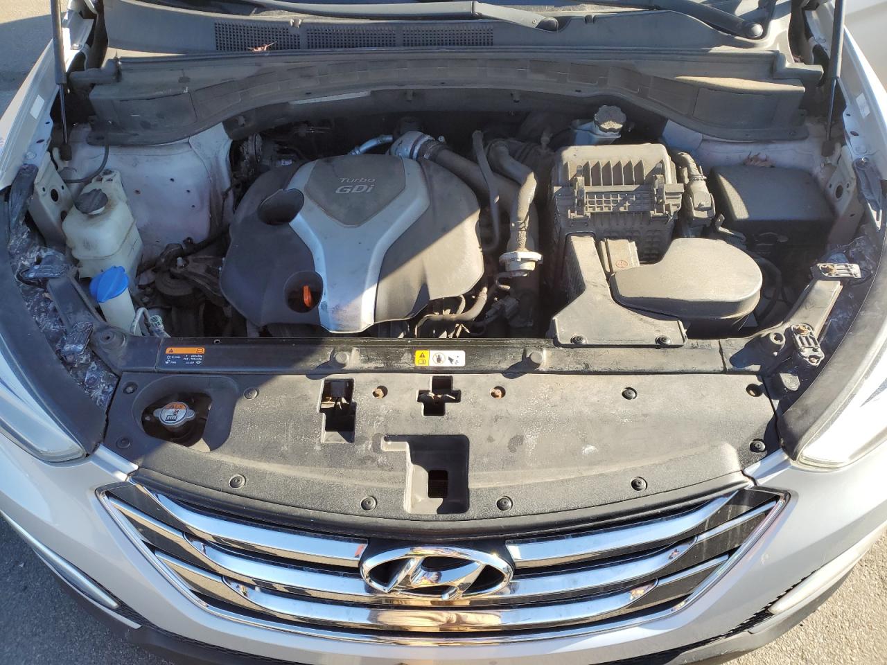 2013 Hyundai Santa Fe - Image 12