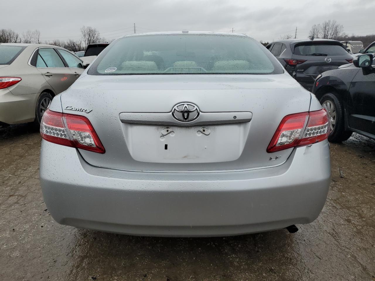 2010 Toyota Camry - Image 6