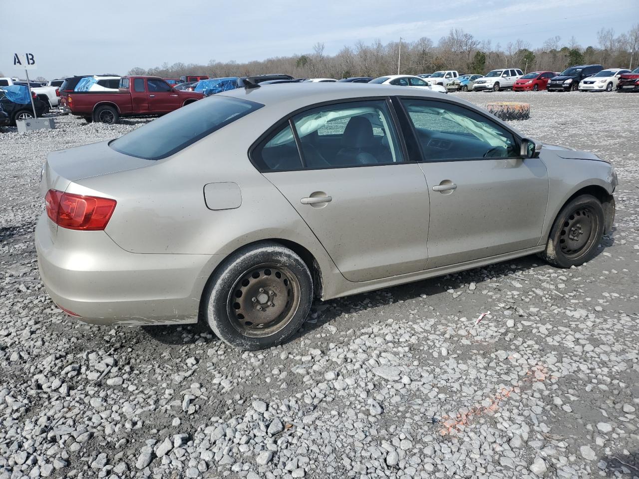 2014 Volkswagen Jetta - Image 3