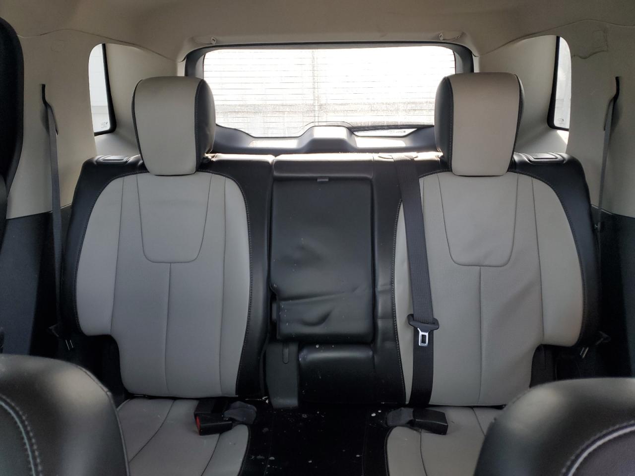 2017 GMC Terrain - Image 10