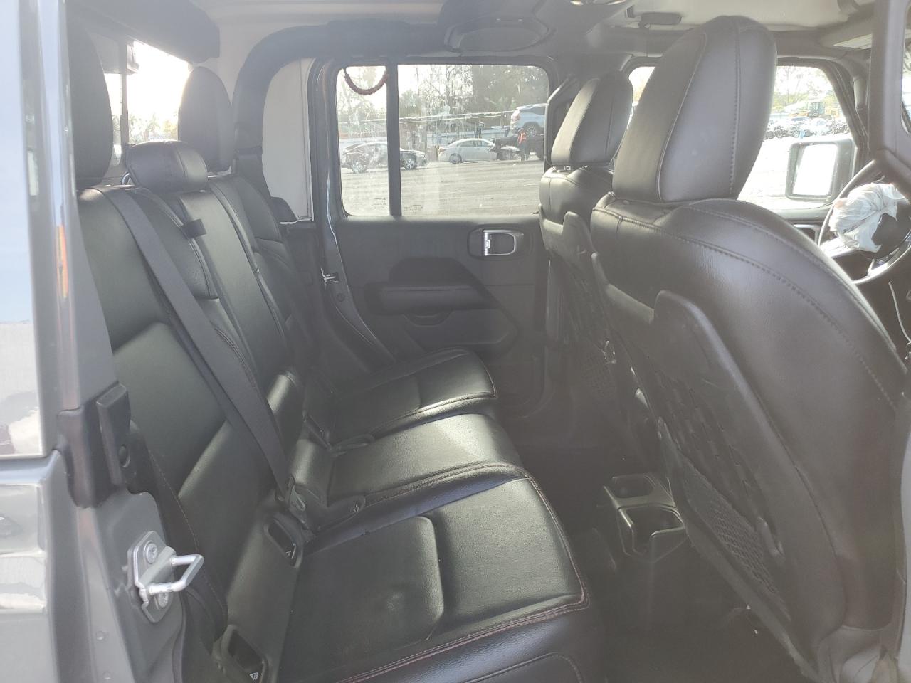 2021 Jeep Gladiator - Image 12