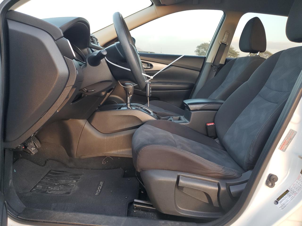 2016 Nissan Rogue - Image 7