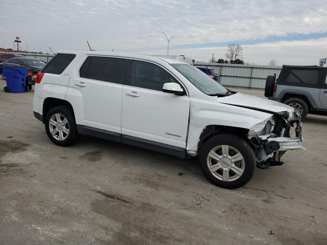 2015 GMC Terrain - Image 4