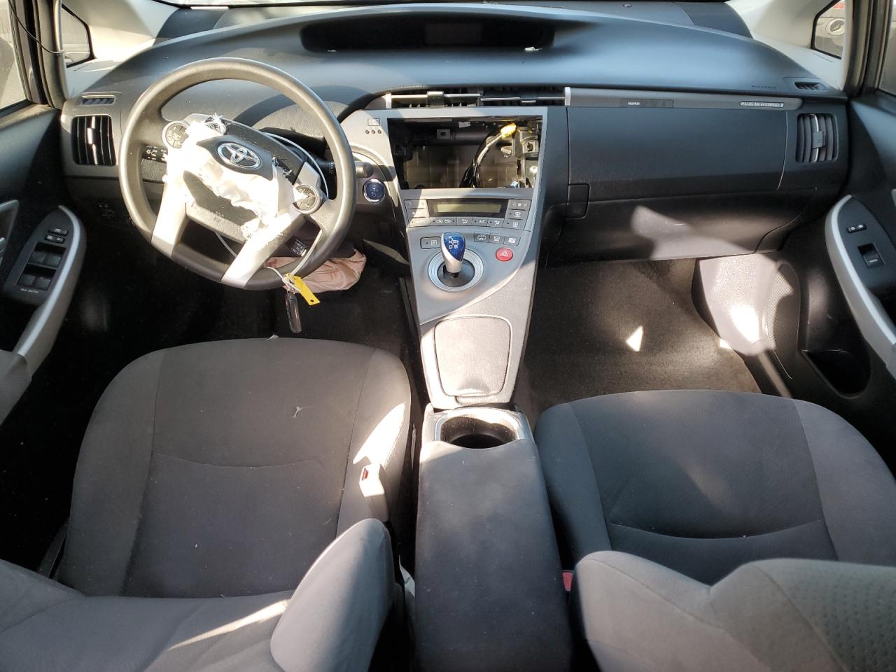 2015 Toyota Prius - Image 8