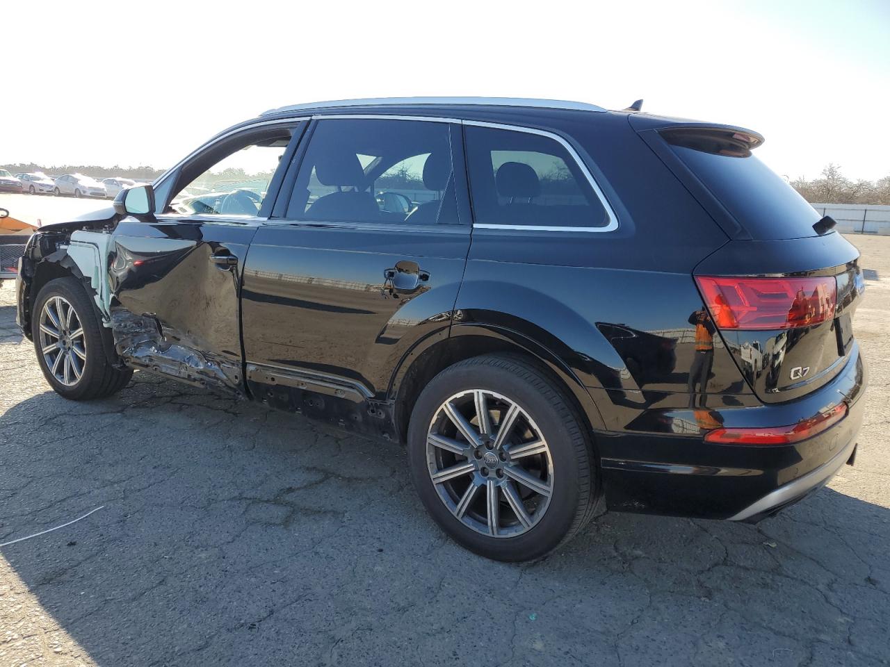 VIN WA1LAAF70KD006746 2019 AUDI Q7 no.2