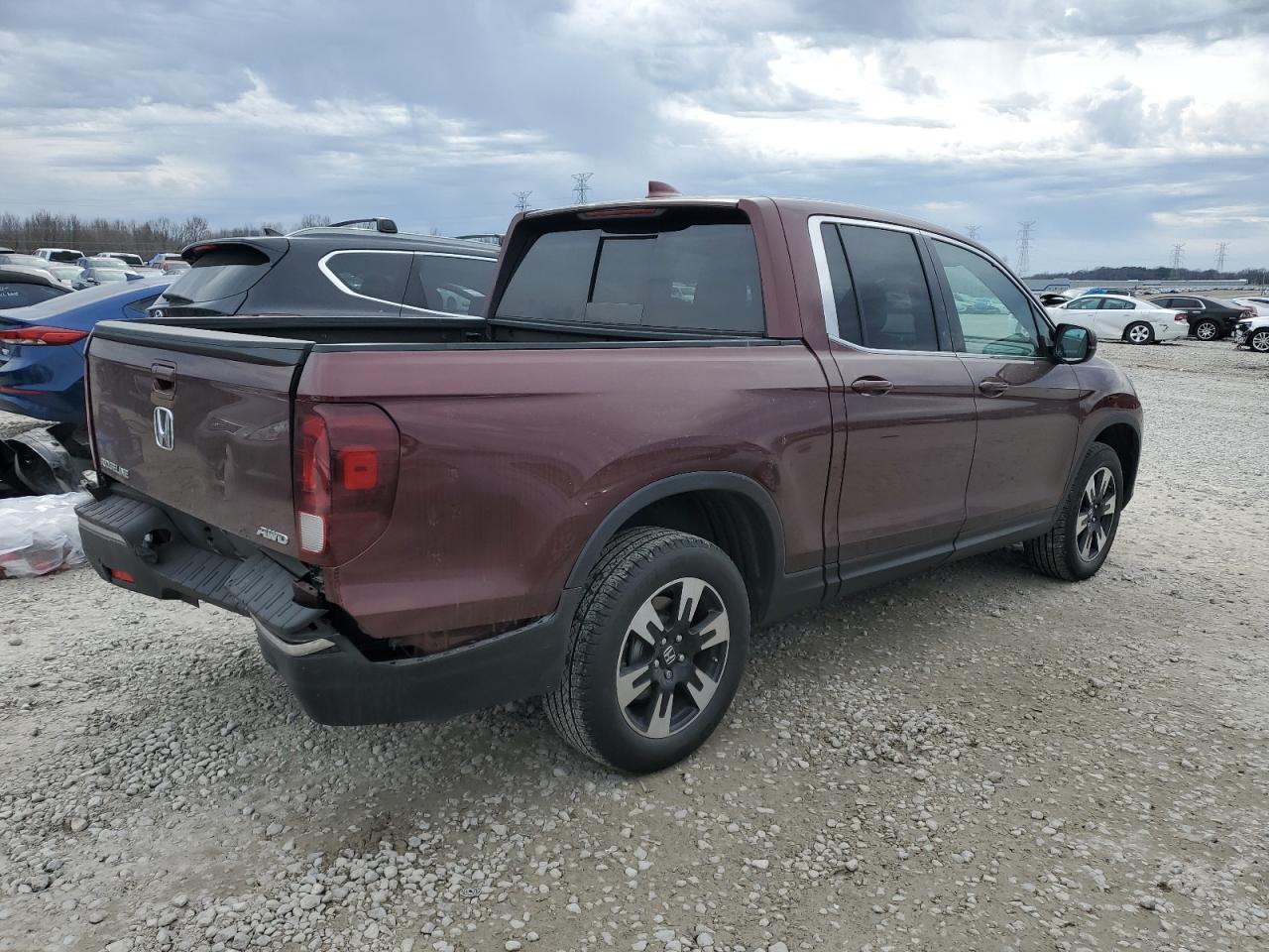 2020 Honda Ridgeline - Image 3