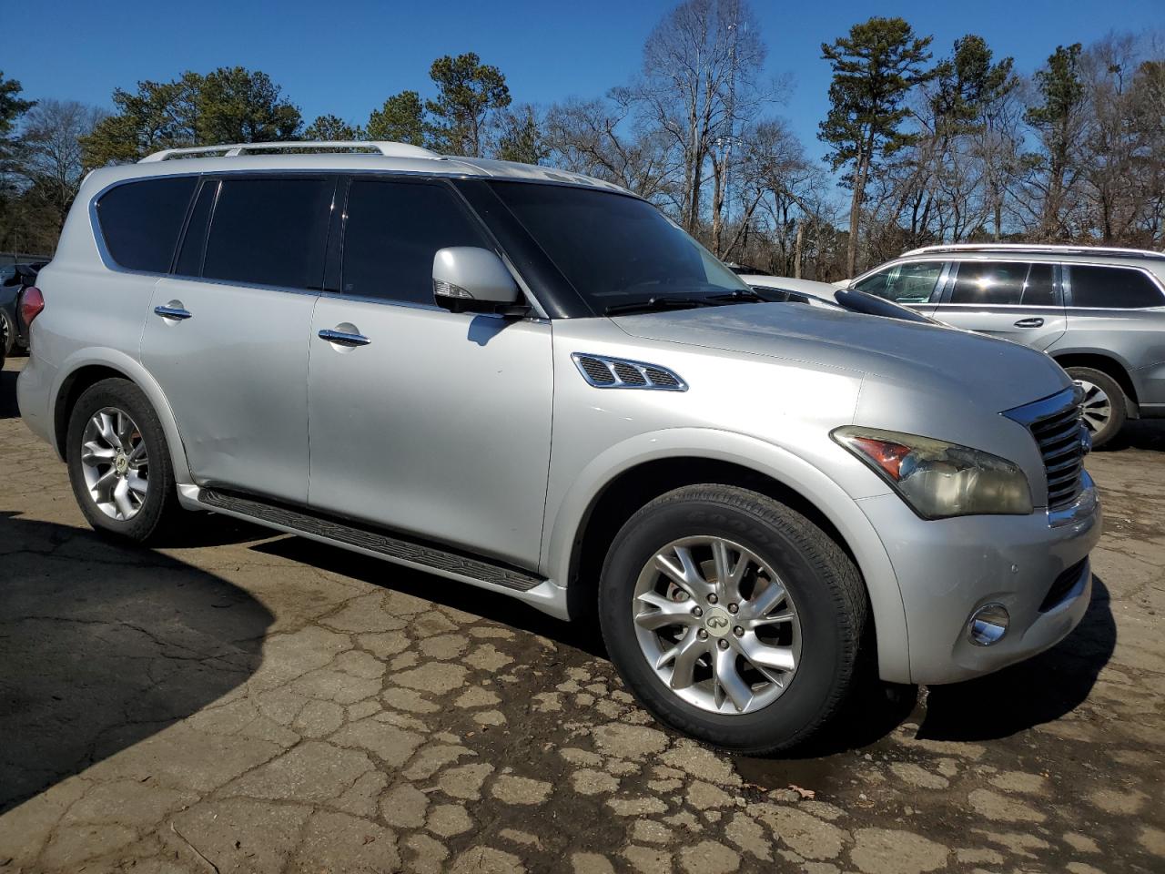 2011 Infiniti QX56 - Image 4