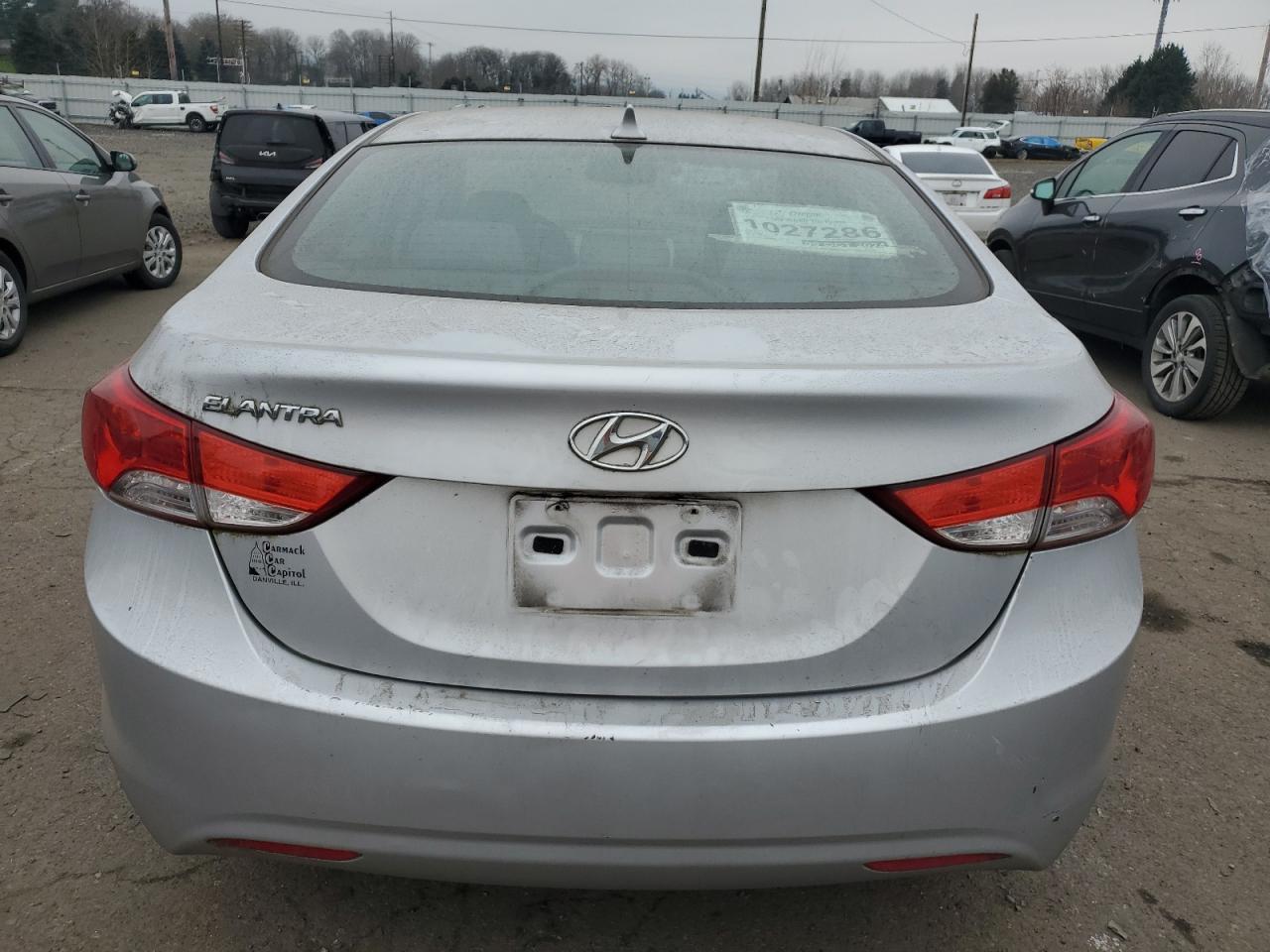 2013 Hyundai Elantra - Image 6