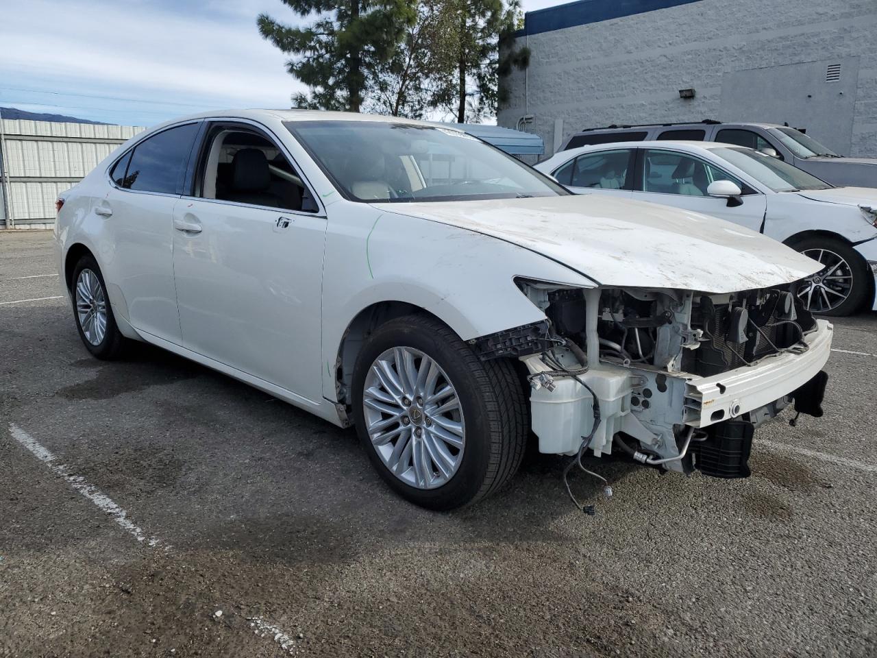 VIN JTHBK1GG2D2077649 2013 LEXUS ES350 no.4