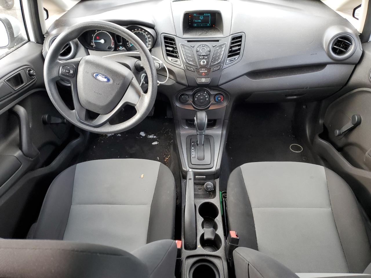 2016 Ford Fiesta - Image 8