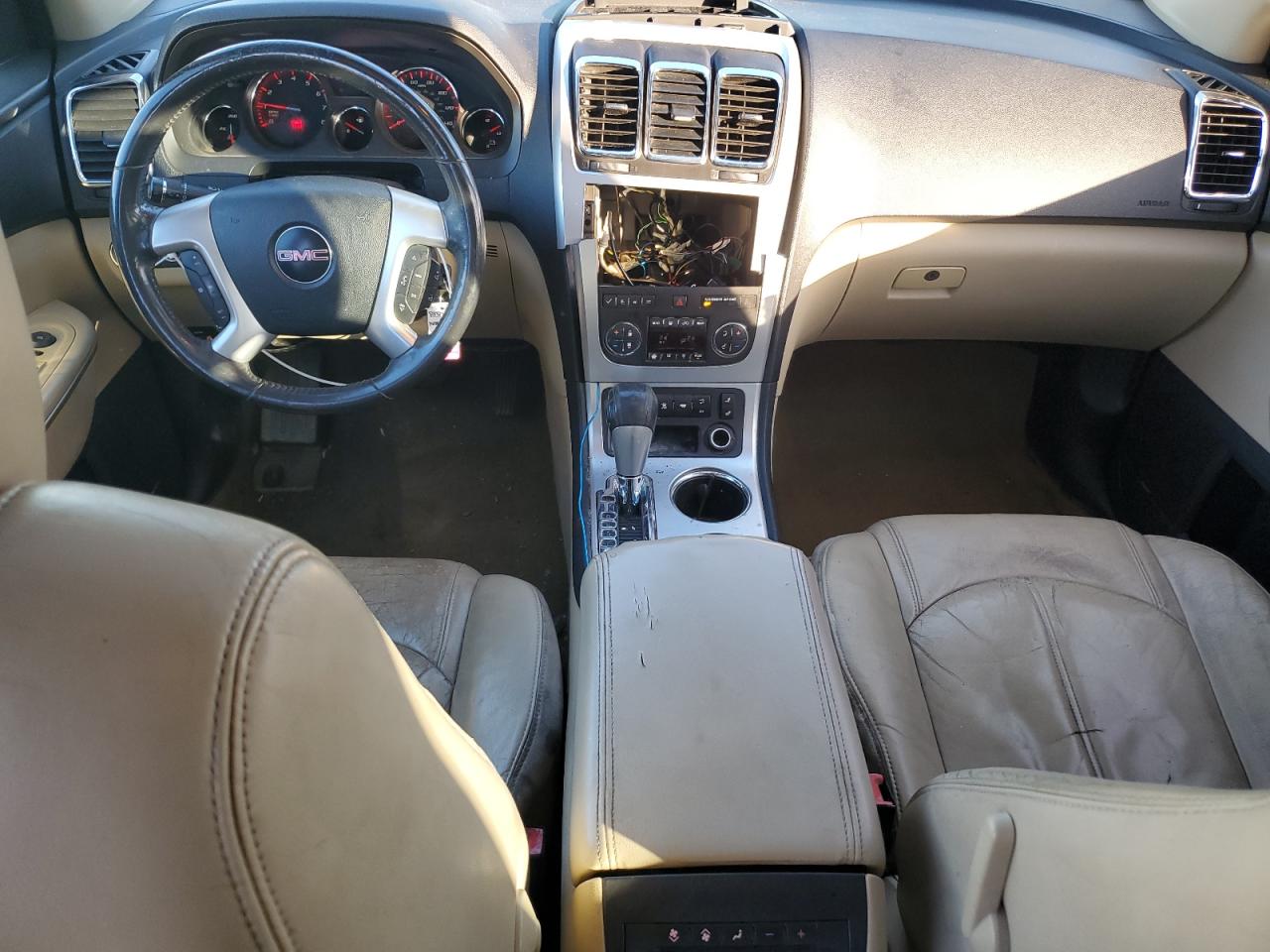 2010 GMC Acadia - Image 8
