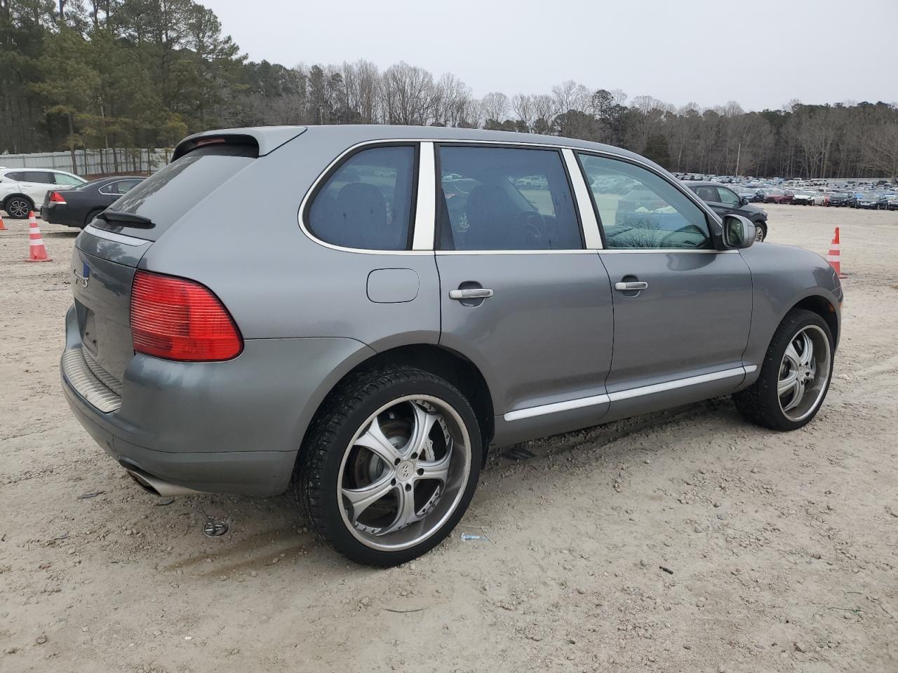 2006 Porsche Cayenne - Image 3