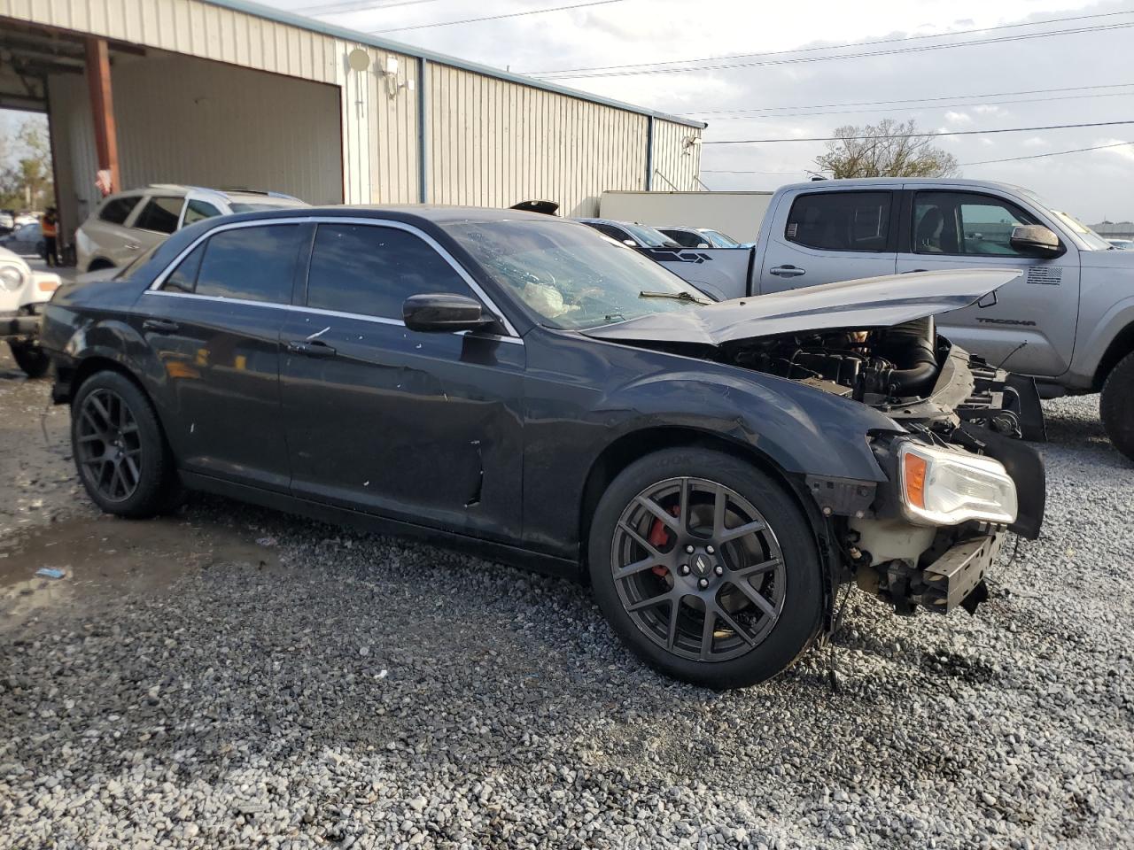 VIN 2C3CCAET3EH228806 2014 CHRYSLER 300 no.4