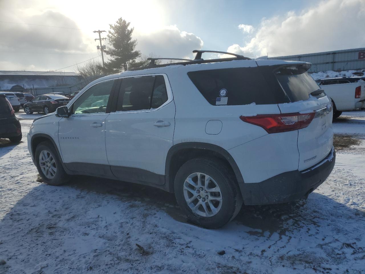 2020 Chevrolet Traverse - Image 2