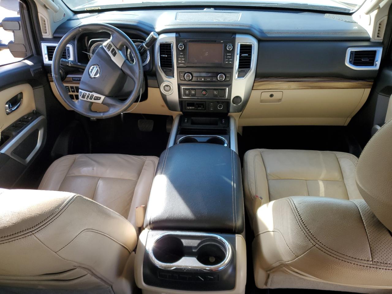1N6BA1F20HN522403 NISSAN TITAN 2017