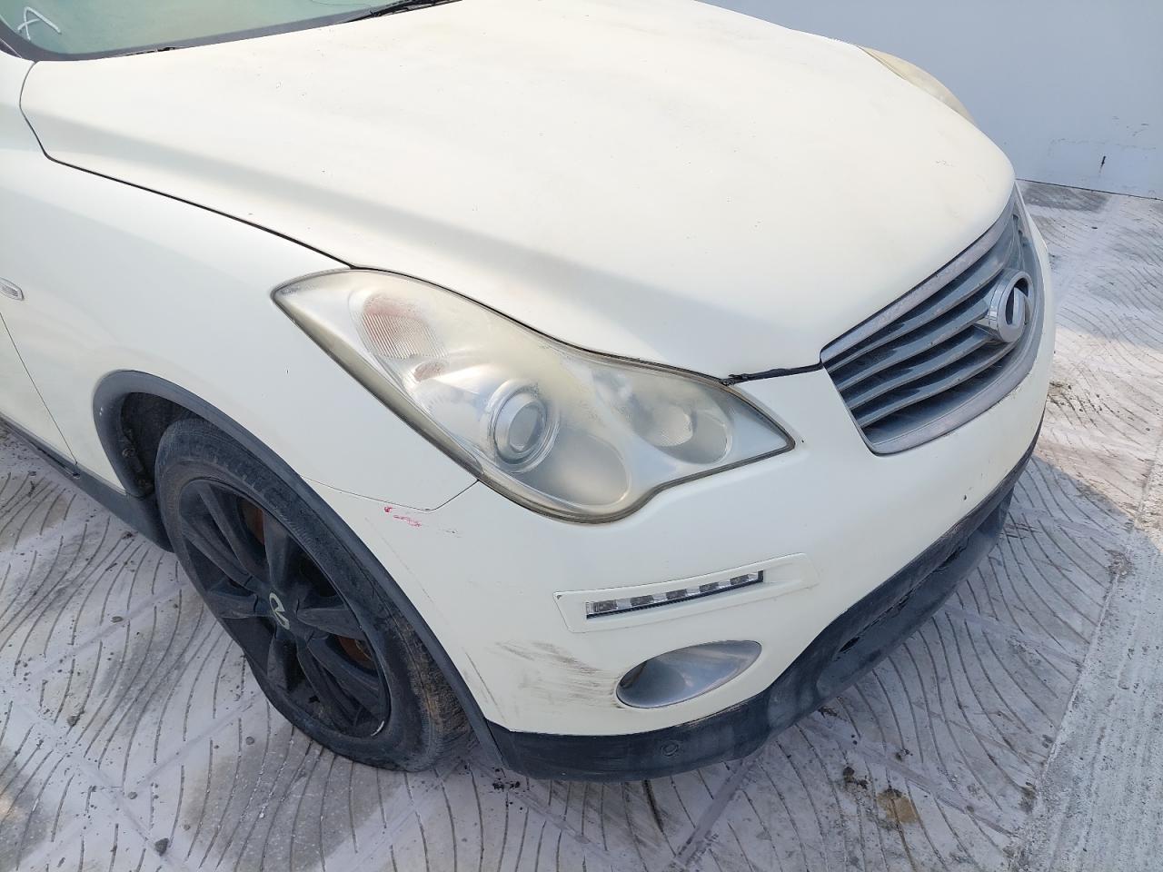 JNRBJ0HRXFM260495 - 2015 INFI QX50 - #43092095