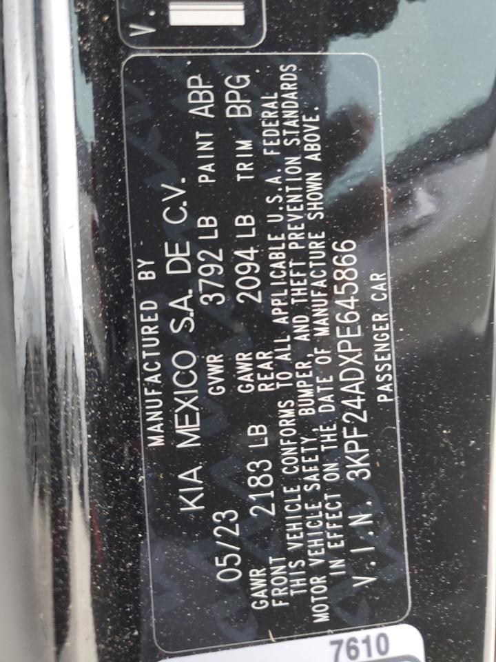 2023 Kia Forte - Image 13