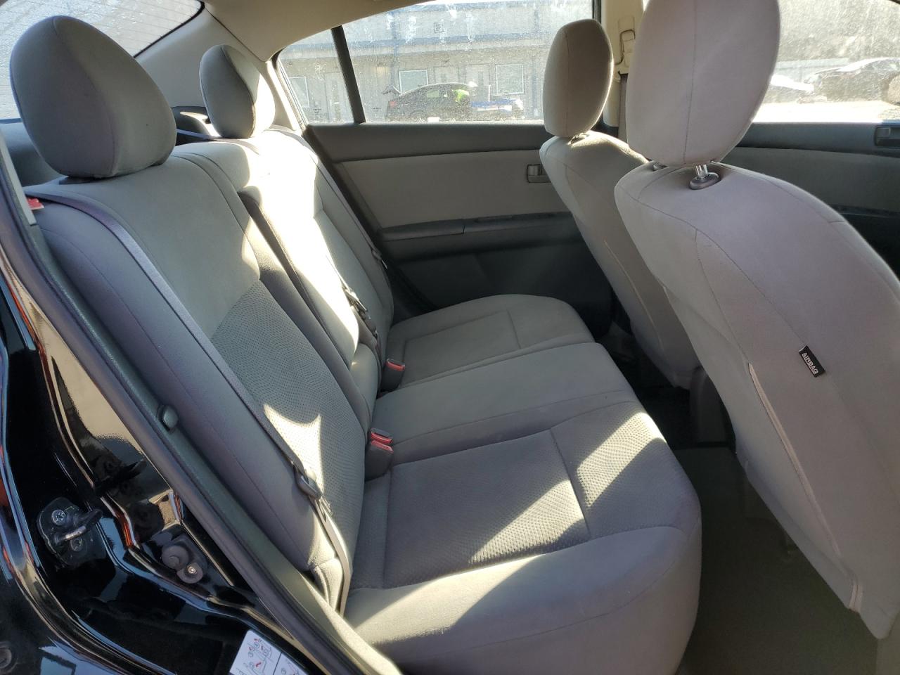2011 Nissan Sentra - Image 10