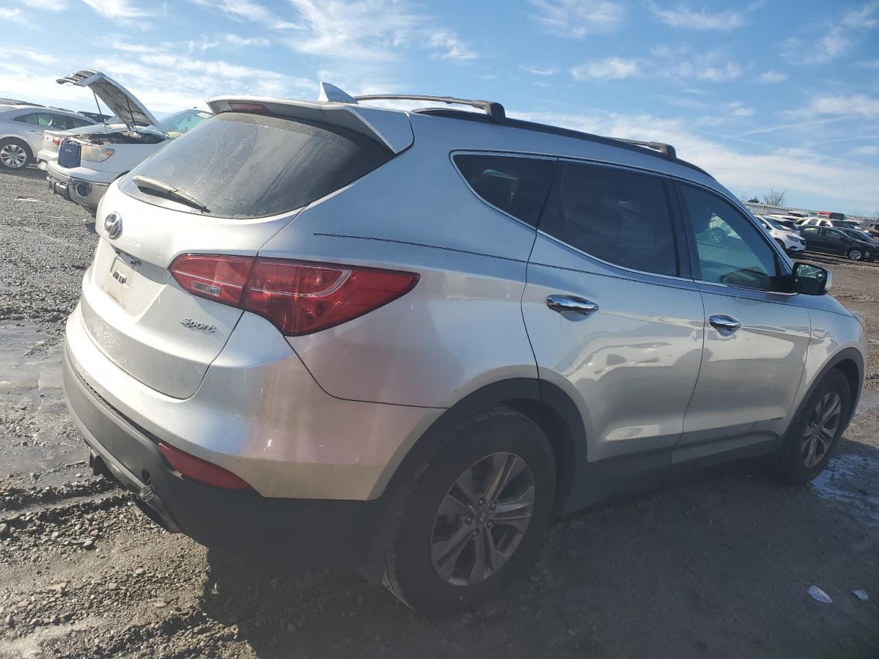 2013 Hyundai Santa Fe - Image 3