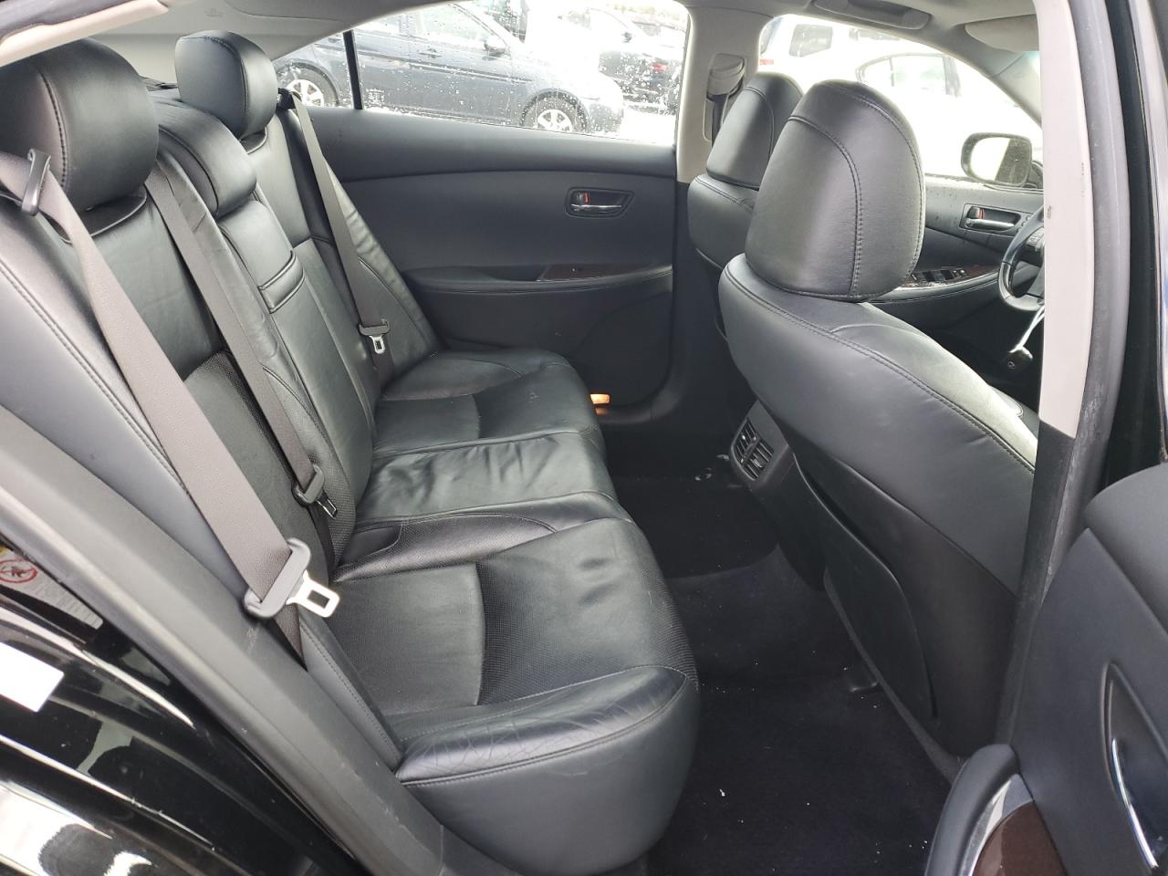 2012 Lexus ES - Image 10