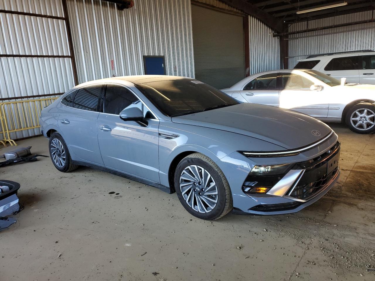 2024 Hyundai Sonata - Image 4