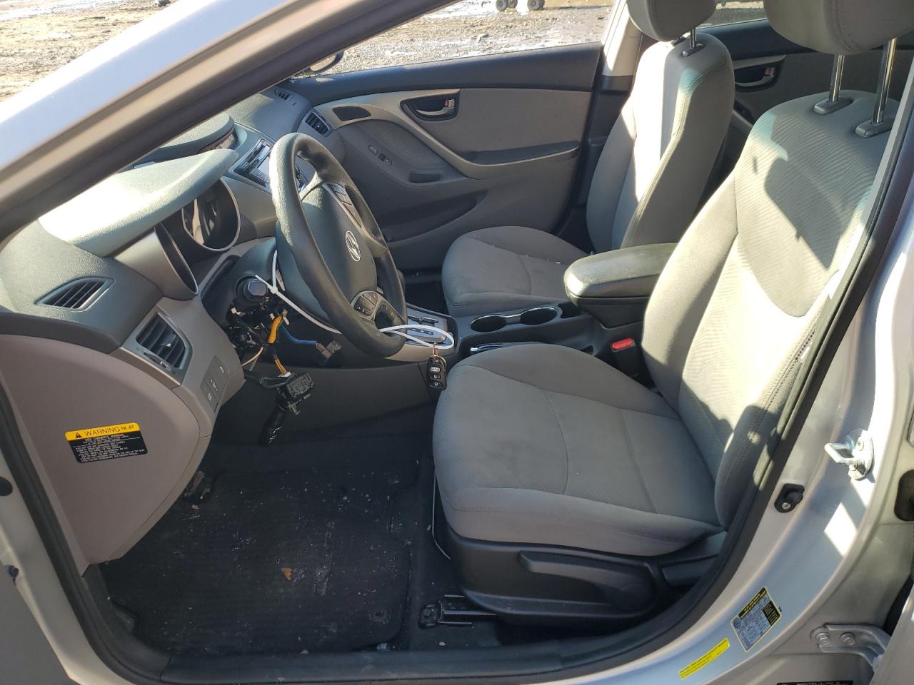 2013 Hyundai Elantra - Image 7