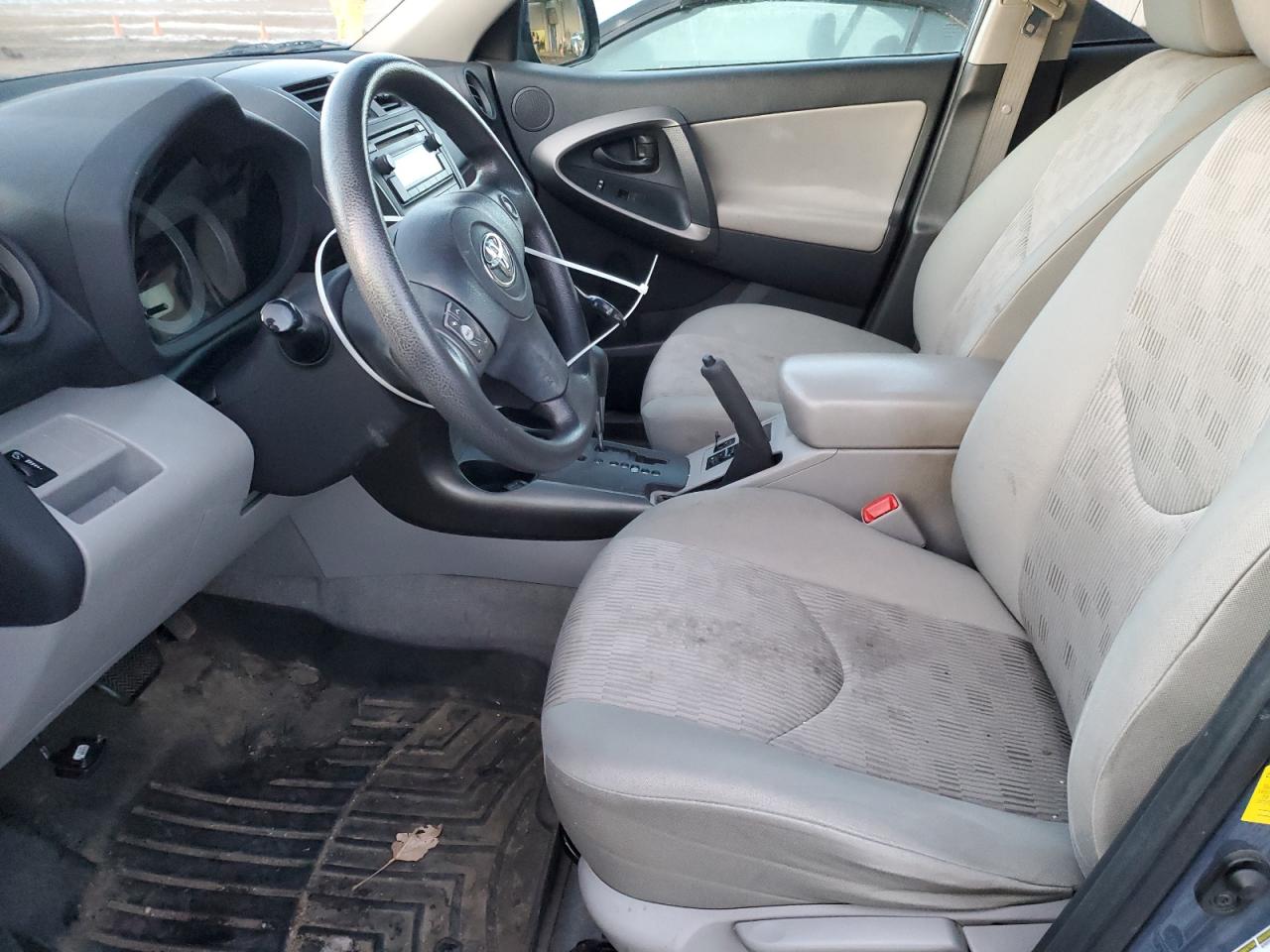 2012 Toyota RAV 4 - Image 7