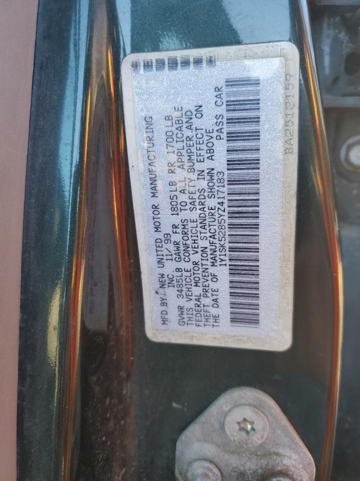 2000 Chevrolet Prizm - Image 12