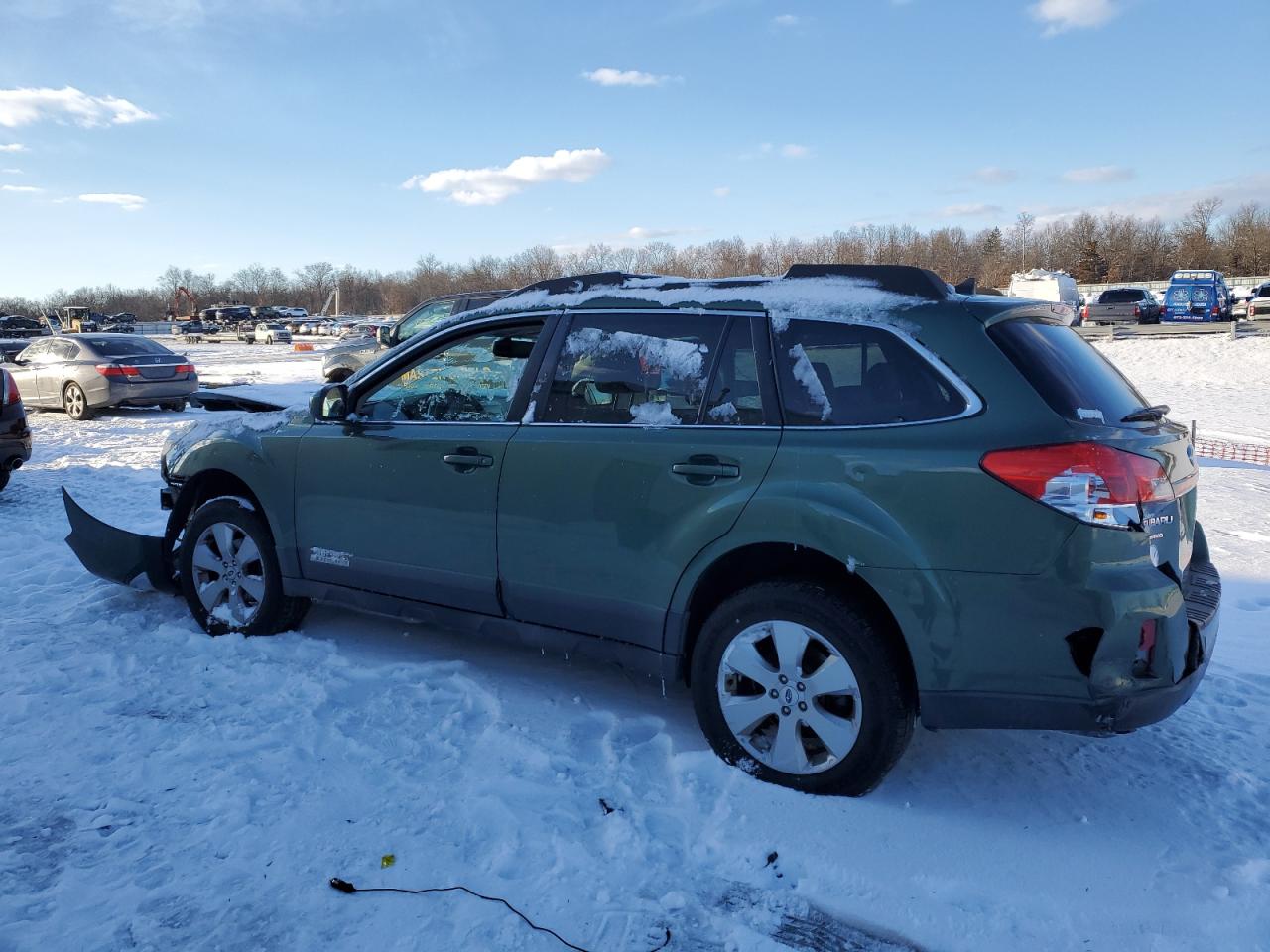 2011 Subaru Outback - Image 2