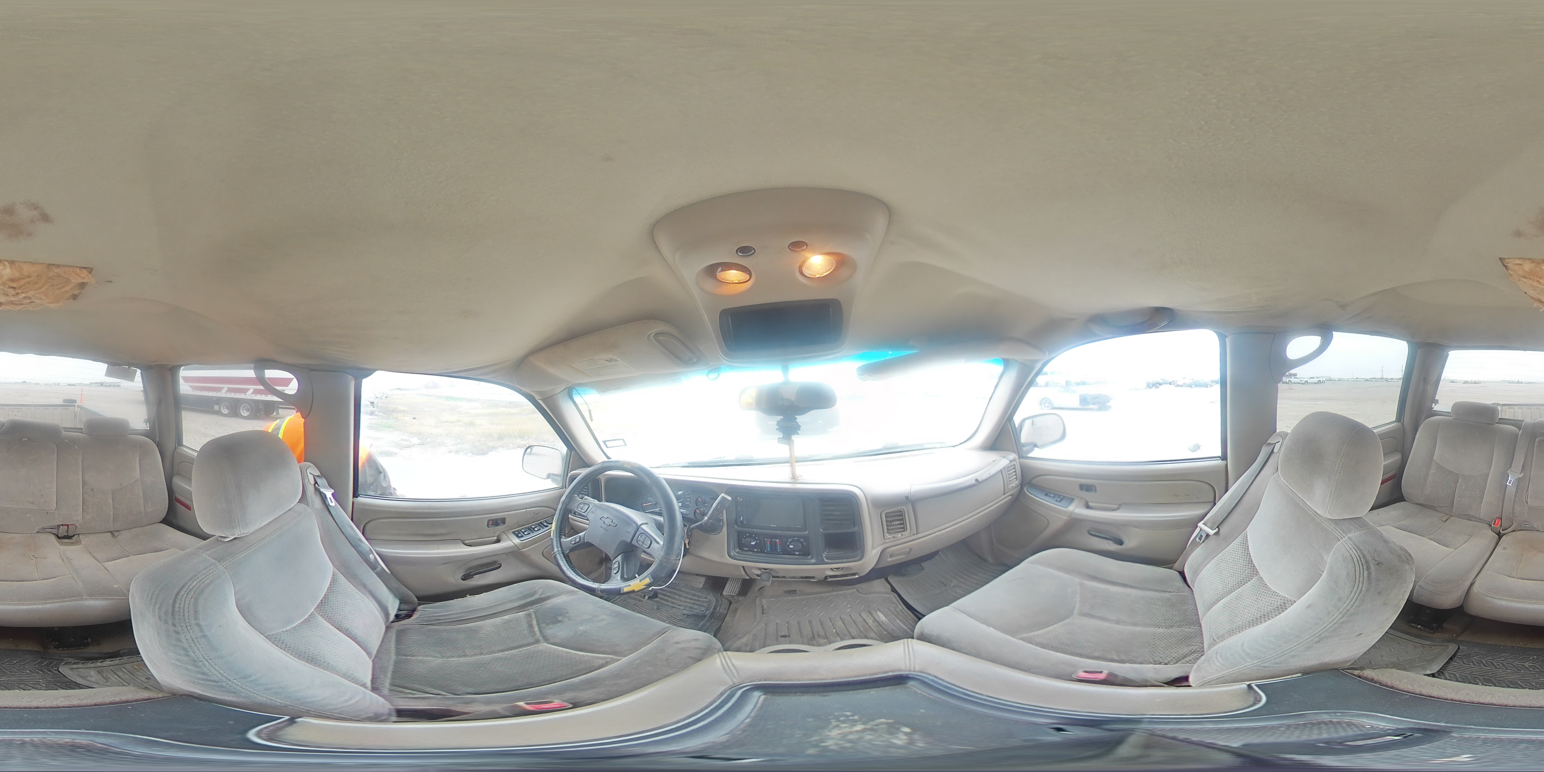 2005 Chevrolet Silverado - Image 12