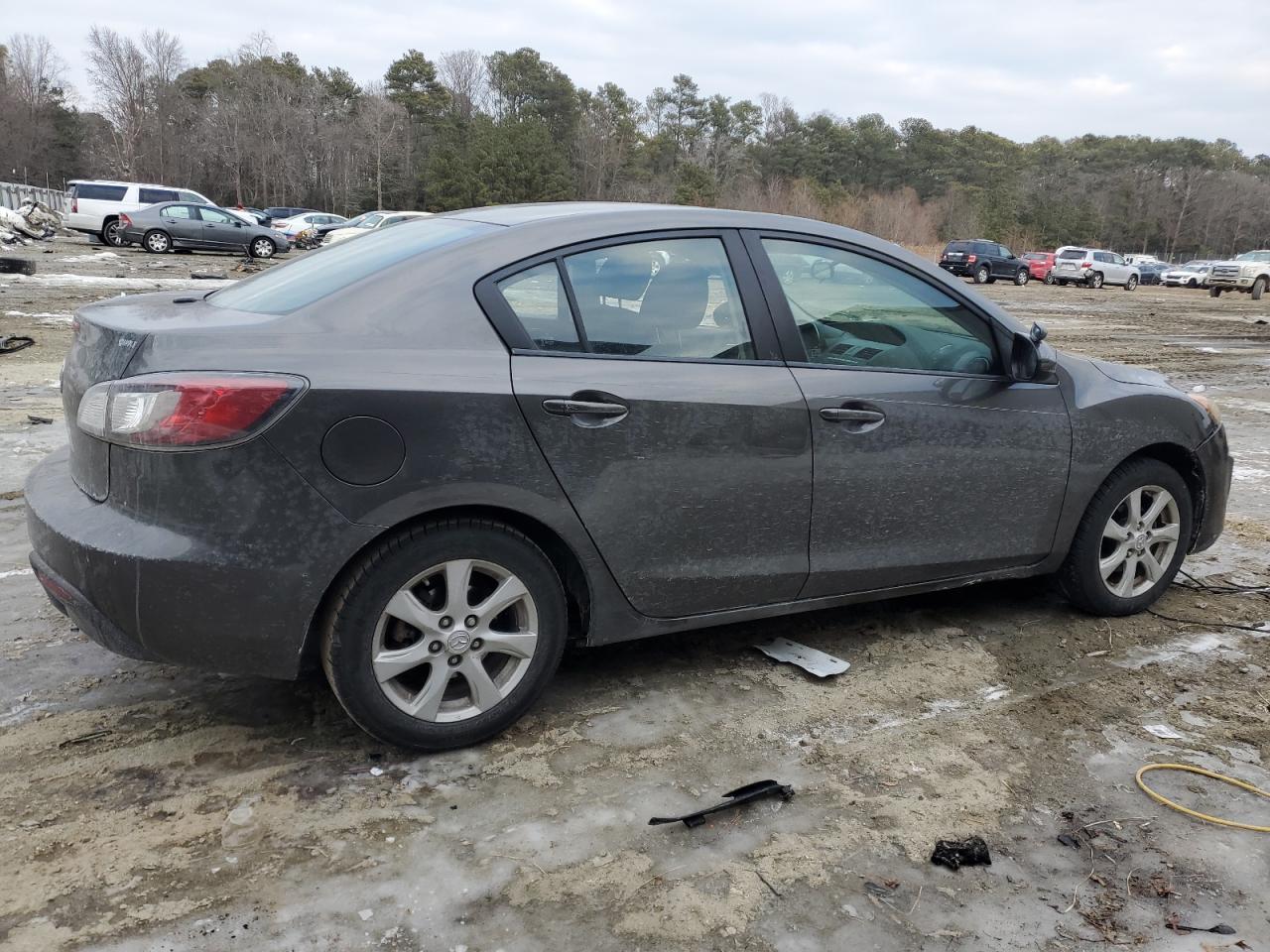 2011 Mazda 3 - Image 3