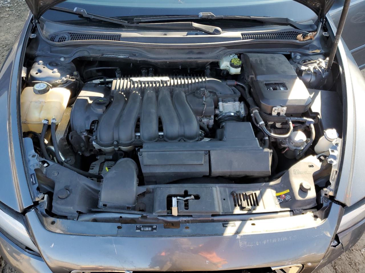 2010 Volvo S40 - Image 12