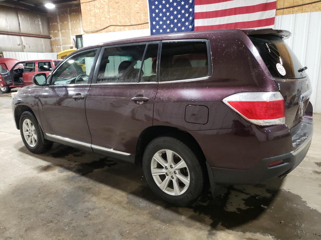 2011 Toyota Highlander - Image 2