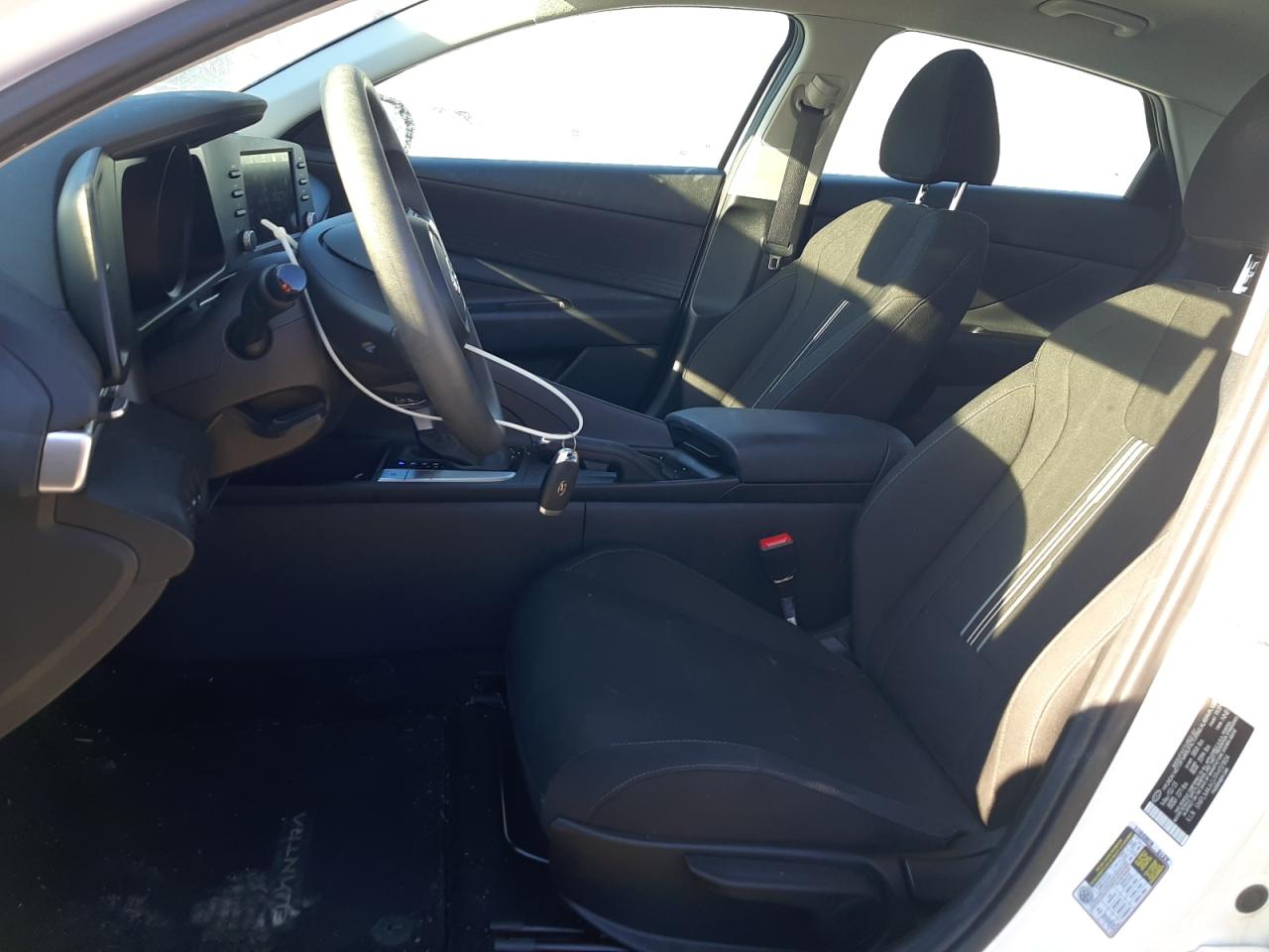 2023 Hyundai Elantra - Image 7