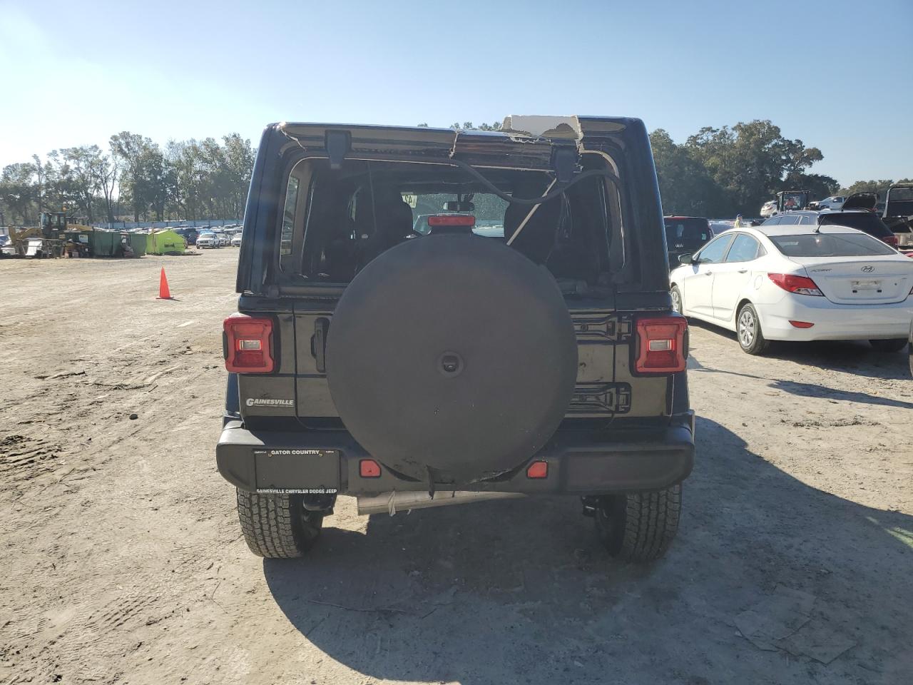 2021 Jeep Wrangler - Image 6