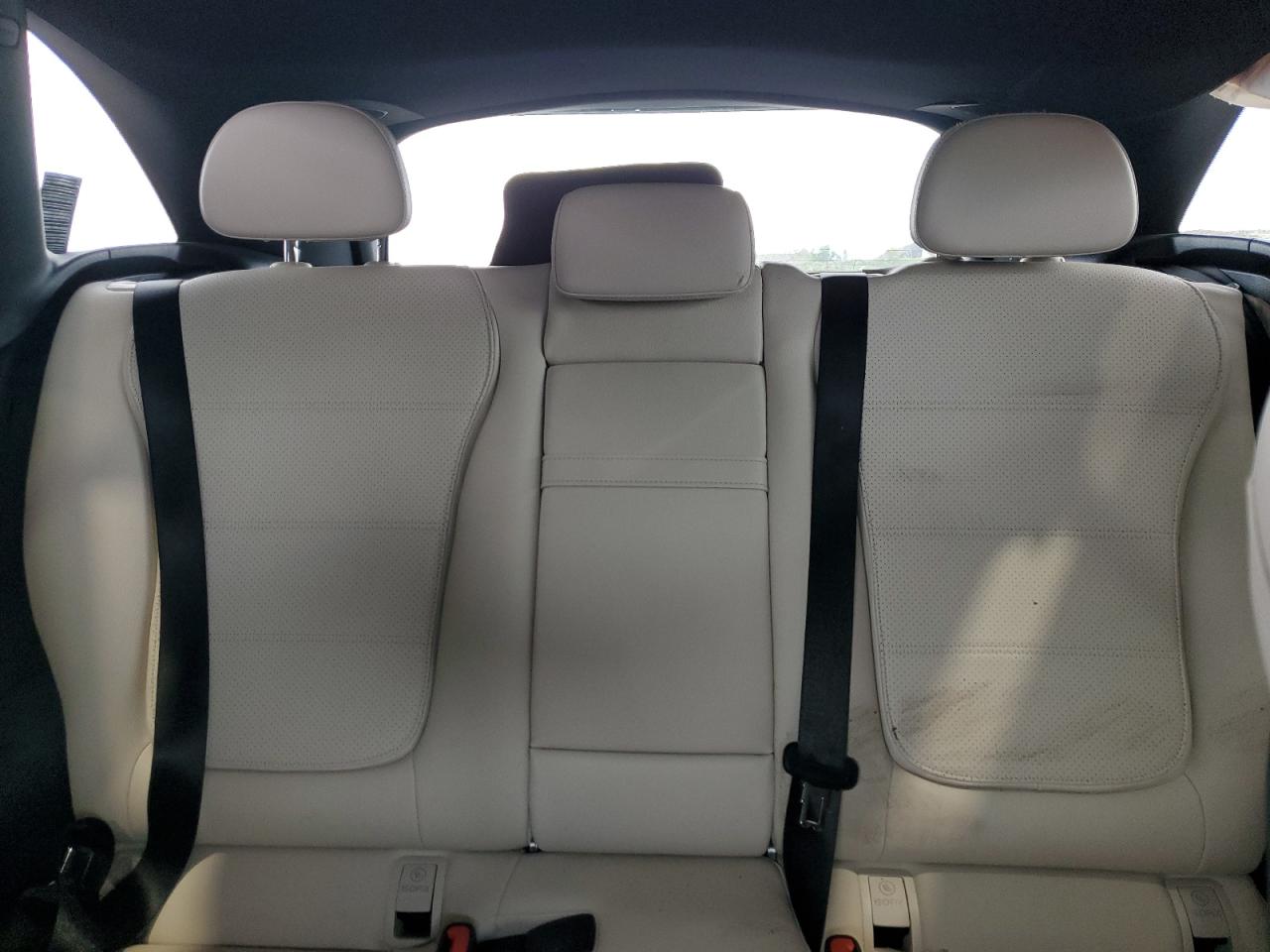 2024 Mercedes-Benz GLC - Image 10