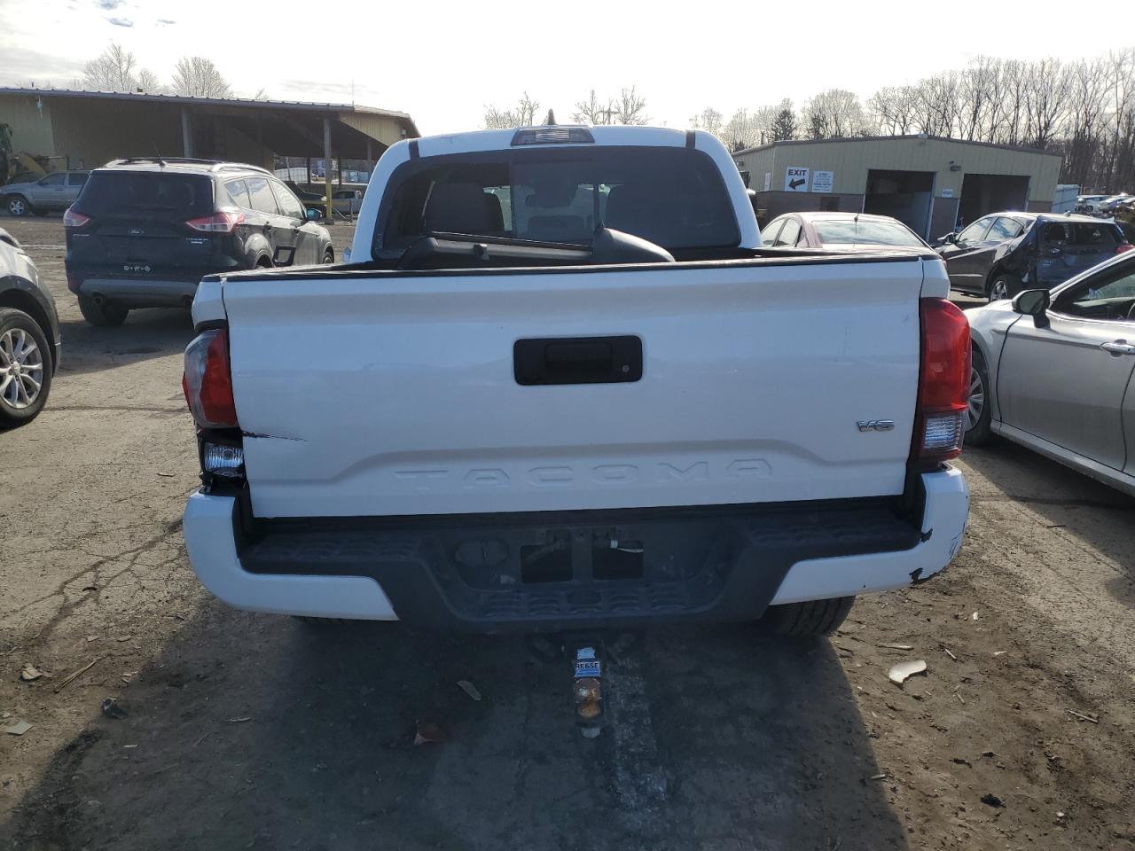 2019 Toyota Tacoma - Image 6