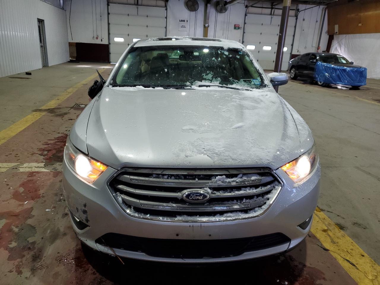 2015 Ford Taurus - Image 5
