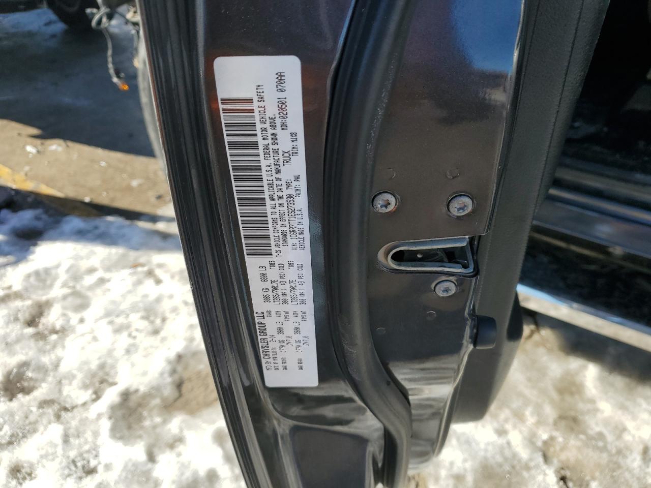 2014 RAM 1500 - Image 12