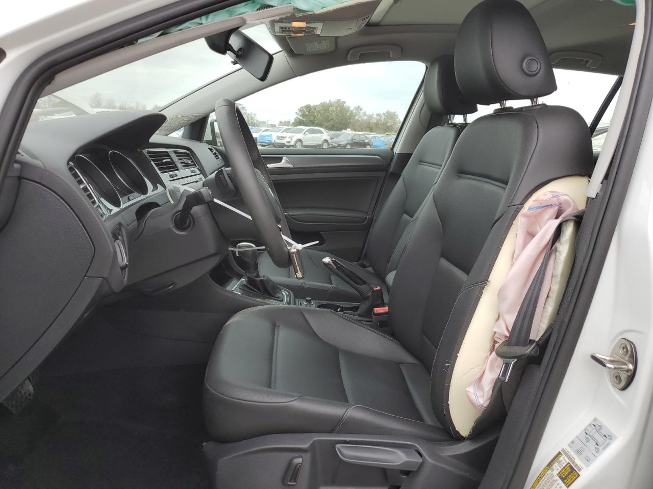 2020 Volkswagen Golf - Image 7