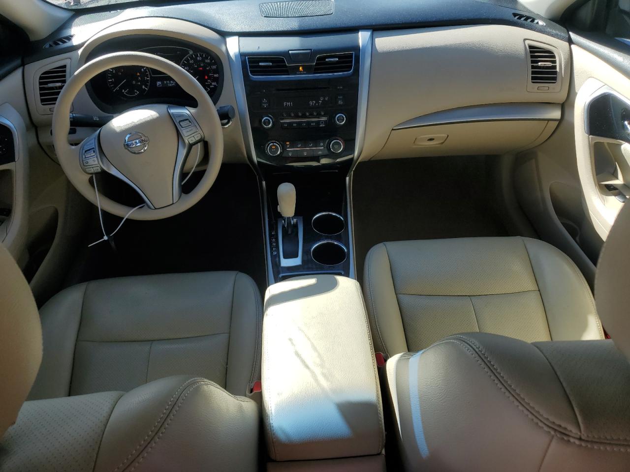2014 Nissan Altima - Image 8