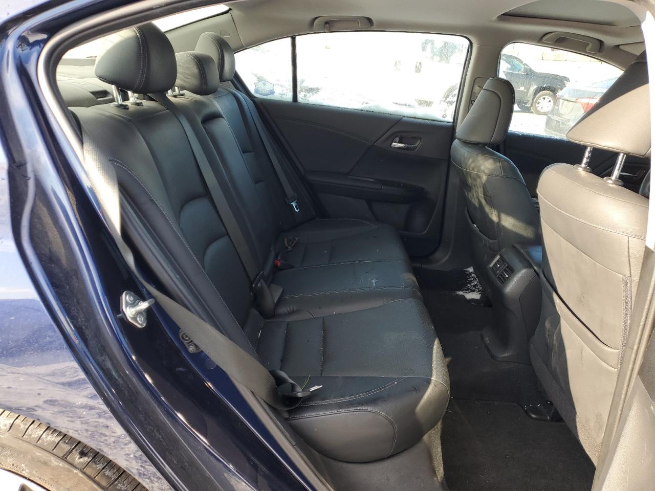 2015 Honda Accord - Image 10