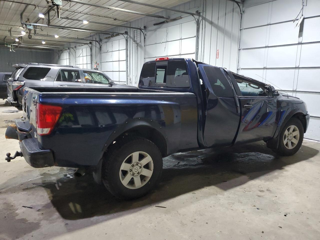 2007 Nissan Titan - Image 3