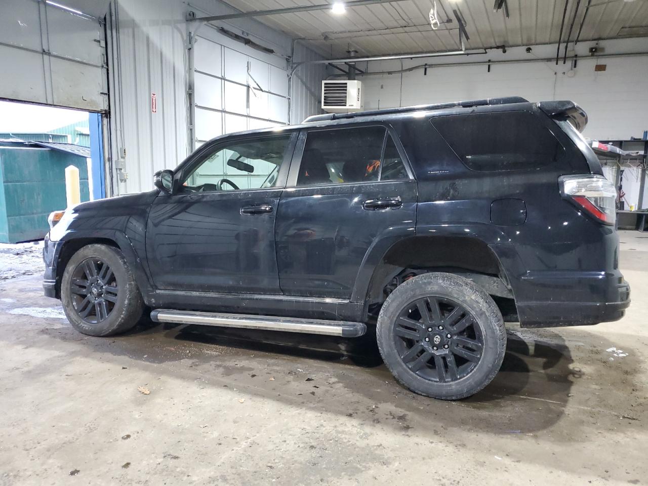 2019 Toyota 4Runner - Image 2